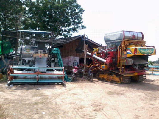 ต้องการคนขับรถเกี่ยวข้าว ไร่ละ 60 บาท