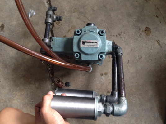 ขายหัวปั้มน้ำมันไฮโดรลิค Vane pump Nachi made in Japan สภาพสวยมาก พร้อมใช้งาน มี 4 ชุดครับ