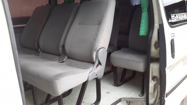 ขายถูกรถสวยพร้อมใช้เครื่องเดิมสีบางรถปี02