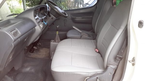 ขายถูกรถสวยพร้อมใช้เครื่องเดิมสีบางรถปี02