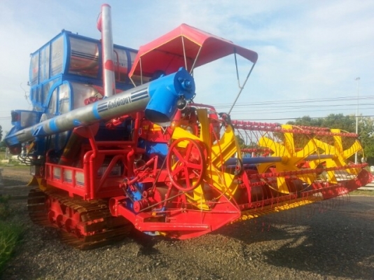 ขายรถเกี่ยวข้าวศักดิ์พัฒนาKM56อุ้ม2.5ตัน ตัวเดิน12HTปั้มไดกิ้นเบอร์23 เครื่องJO8C 260เทอร์โบ สภาพพร้อมใช้งาน