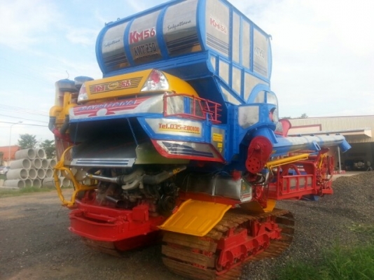ขายรถเกี่ยวข้าวศักดิ์พัฒนาKM56อุ้ม2.5ตัน ตัวเดิน12HTปั้มไดกิ้นเบอร์23 เครื่องJO8C 260เทอร์โบ สภาพพร้อมใช้งาน