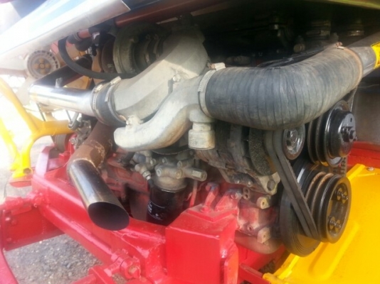 ขายรถเกี่ยวข้าวศักดิ์พัฒนาKM56อุ้ม2.5ตัน ตัวเดิน12HTปั้มไดกิ้นเบอร์23 เครื่องJO8C 260เทอร์โบ สภาพพร้อมใช้งาน