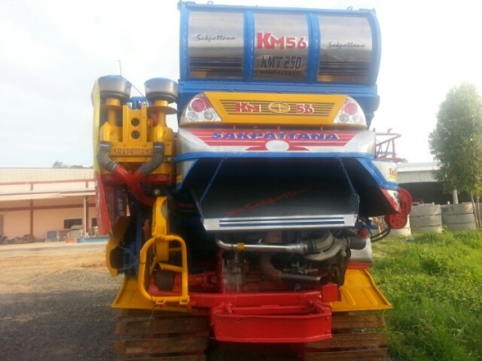 ขายรถเกี่ยวข้าวศักดิ์พัฒนาKM56อุ้ม2.5ตัน ตัวเดิน12HTปั้มไดกิ้นเบอร์23 เครื่องJO8C 260เทอร์โบ สภาพพร้อมใช้งาน