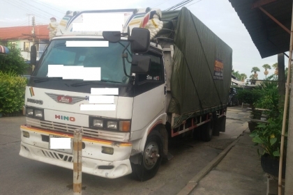 ขาย KM779 117 แรง หกล้อคอกสวย พร้อมใช้ โทร 088-4501277