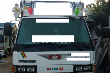 ขาย KM779 117 แรง หกล้อคอกสวย พร้อมใช้ โทร 088-4501277