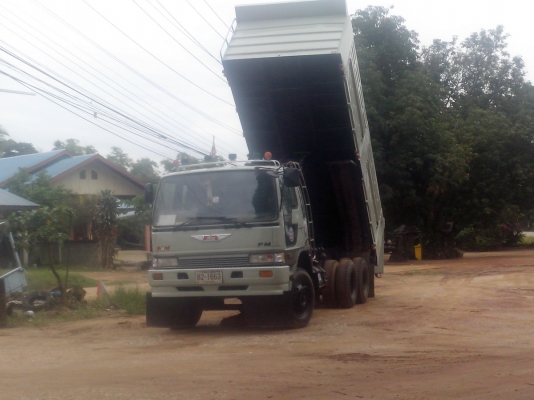 ขายสิบล้อ 3 m  ดั้ม สภาพสวยมาก