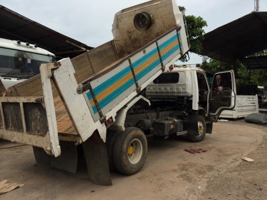 ขาย6ล้อดั้ม มีสโลกลางด้วยครับ เสื่อเพา F เครื่องดี ครัชซีสวย ขาย สด- ผ่อน