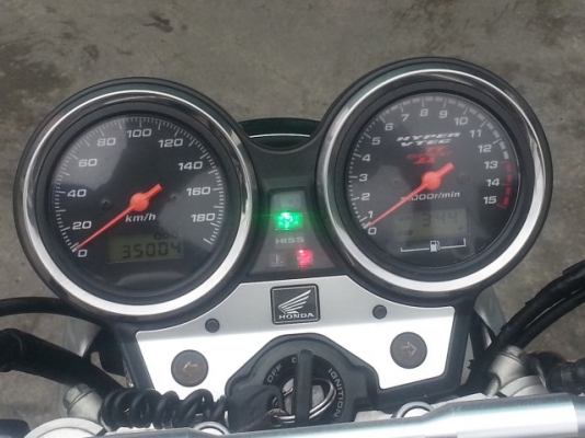 วุฒินนบุรี// CB 400 v. tec 2 ปี2002 สภาพสวยกริ๊บเครื่องดีมากพร้อมใช้เสียภาษีสรรพสามิตรแล้ว วุฒินนบุรี// CB 400 v. tec 2 ปี2002 สภาพสวยกริ๊บเครื่องดีมากพร้อมใช้เสียภาษีสรรพสามิตรแล้ว