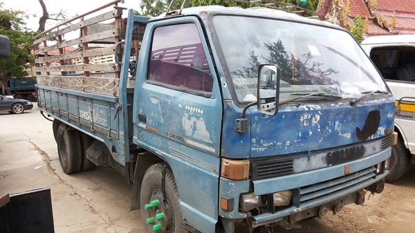 ***ขายแล้วครับขอบคุณ Truck2hand ขาย6ล้อ เดิมบาง ราคาถูก ISUZU NPR57L-100 ประกอบ เกียร์ยาว เครื่องเดิมเกียร์เดิม 4BC2-100แรงฝาขาว 4สูบ เครื่องดีสตาร์ทติดง่าย แรงดีแน่นดี เกียร์ดีเข้าง่ายไม่หลุด ช่วงล่างเดิม 5น็อต หน้า-หลัง คัสซีสวยเดิม ไม่ปะไม่ดาม ไม่บวม ก