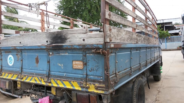 ***ขายแล้วครับขอบคุณ Truck2hand ขาย6ล้อ เดิมบาง ราคาถูก ISUZU NPR57L-100 ประกอบ เกียร์ยาว เครื่องเดิมเกียร์เดิม 4BC2-100แรงฝาขาว 4สูบ เครื่องดีสตาร์ทติดง่าย แรงดีแน่นดี เกียร์ดีเข้าง่ายไม่หลุด ช่วงล่างเดิม 5น็อต หน้า-หลัง คัสซีสวยเดิม ไม่ปะไม่ดาม ไม่บวม ก