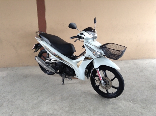 ขาย!!! เวฟ125ไอ ตัวใหม่ สต๊าทมือ สภาพสวย ปี55 รถเครื่องดีคับ ทะเบียนครบ ภาษีไม่หมด