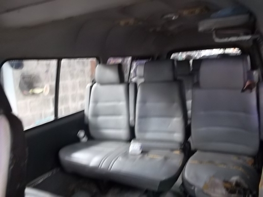 ตู้ ISUZU รุ่นรถ: BUDDY โฉมรถ: สีรถ: ขาว ระบบเกียร์: ธรรมดา / manual ขนาดเครื่อง/CC: 2,500 CC