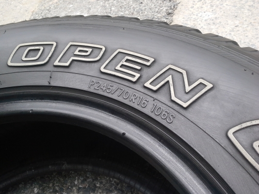 ยางtoyo245/70/16ปี10 ดอกสวยๆ