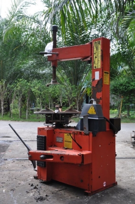 ขายเครื่องถอด เปลี่ยนล้อ-ยาง สวยเดิมจาญี่ปุ่นยังไม่เคยใช้ในไทย 18,000เท่นั้น!!!