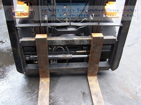 ขายรถ โฟล์คลิฟท์ TOYOTA รุ่น 7-FD15