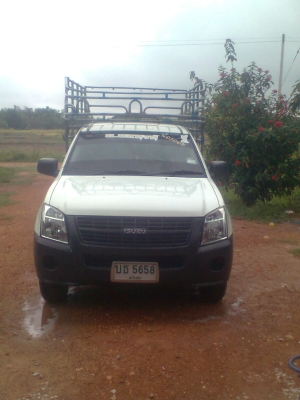 รถกระบะ อีชูชุ  ดีแม็ค   spak EX   2500