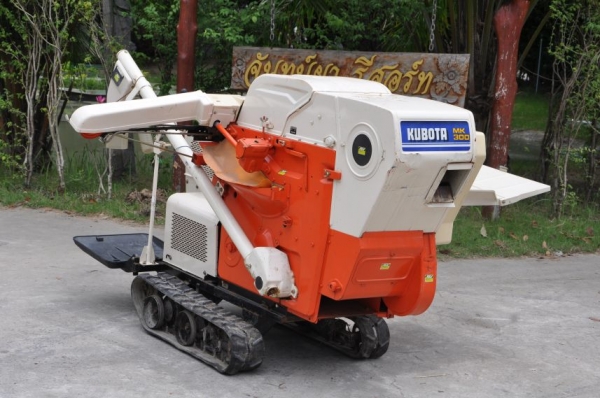 ขายรถ นวดข้าว(เมล็ดพันธ์)ต่างๆKUBOTA ตีนตะขาบ สภาพสวยเดิมจากญี่ปุ่น ขายถูก29,000บาท!!