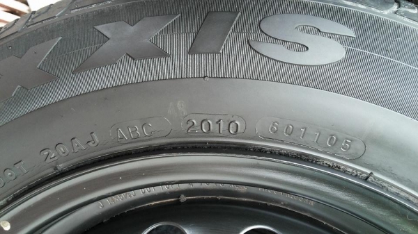 ล้อกระทะ ขอบ14 4รู100 ของ nissan march  ยาง maxxiss 165 70 14