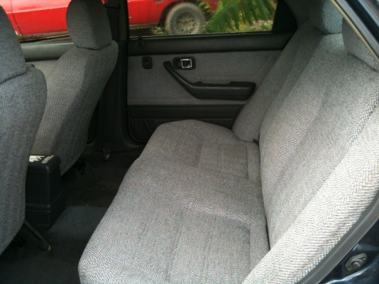 รถเก๋งไดฮัทซุ APPLAUSE 4 ประตู เดิมแห้งบาง ขาดเกิน 25,000 บาท