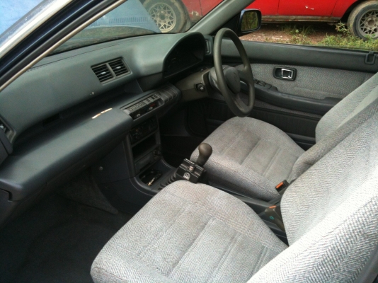 รถเก๋งไดฮัทซุ APPLAUSE 4 ประตู เดิมแห้งบาง ขาดเกิน 25,000 บาท