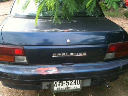 รถเก๋งไดฮัทซุ APPLAUSE 4 ประตู เดิมแห้งบาง ขาดเกิน 25,000 บาท