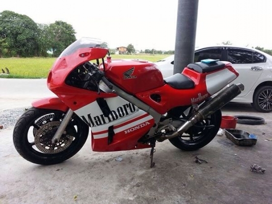 ขาย HONDA VFR400cc. NC30 ทะเบียนโอน รถเดิมๆเครื่องดีมากพร้องใช้งานยาวๆ ราคา64,888 บาทต่อรองได้ครับมาดูรถได้ที่ สุพรรณบุรี สนใจติดต่อ 092-6429114 ครีม สุพรรณ ขาย HONDA VFR400cc. NC30 ทะเบียนโอน รถเดิมๆเครื่องดีมากพร้องใช้งานยาวๆ ราคา64,888 บาทต่อรองได้ครับมาดูรถได้ที่ สุพรรณบุรี สนใจติดต่อ 092-6429114 ครีม สุพรรณ