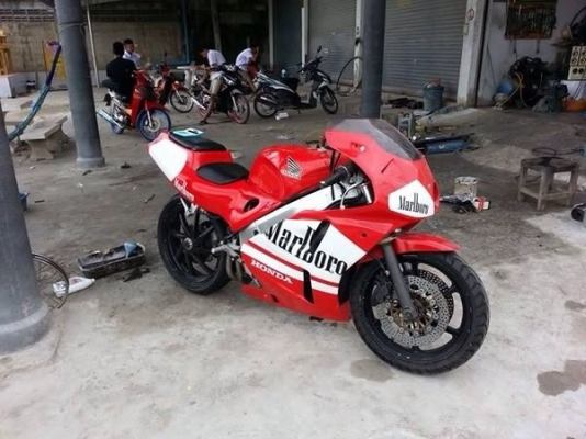 ขาย HONDA VFR400cc. NC30 ทะเบียนโอน รถเดิมๆเครื่องดีมากพร้องใช้งานยาวๆ ราคา64,888 บาทต่อรองได้ครับมาดูรถได้ที่ สุพรรณบุรี สนใจติดต่อ 092-6429114 ครีม สุพรรณ ขาย HONDA VFR400cc. NC30 ทะเบียนโอน รถเดิมๆเครื่องดีมากพร้องใช้งานยาวๆ ราคา64,888 บาทต่อรองได้ครับมาดูรถได้ที่ สุพรรณบุรี สนใจติดต่อ 092-6429114 ครีม สุพรรณ