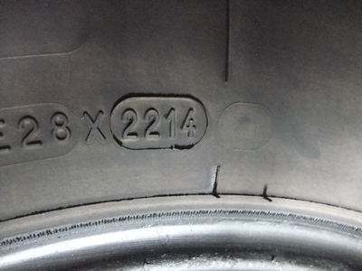 ยาง XCD 215R14 ปี14