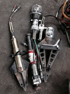 ขายชุดตัดถ่างLukas