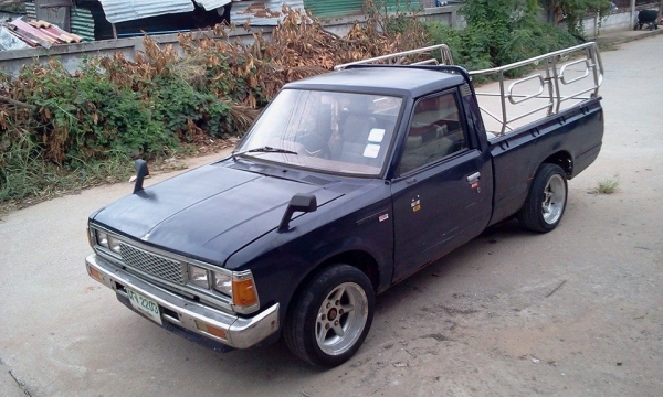 ขาย DATSAN 720 กะบะคลาสสิคช่วงสั้น 4 ขอ พร้อมใช้วิ่งไกลสบาย