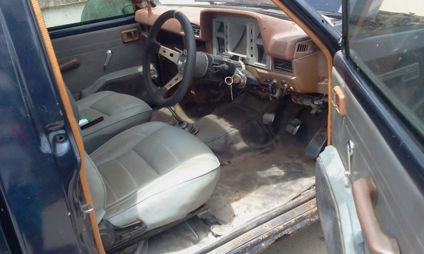 ขาย DATSAN 720 กะบะคลาสสิคช่วงสั้น 4 ขอ พร้อมใช้วิ่งไกลสบาย ขาย DATSAN 720 กะบะคลาสสิคช่วงสั้น 4 ขอ พร้อมใช้วิ่งไกลสบาย