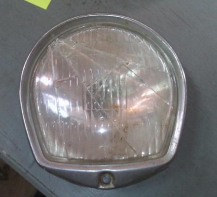 หาโคมไฟหน้า k125 m2 ด่วนครับใครมี ด่วนๆๆ