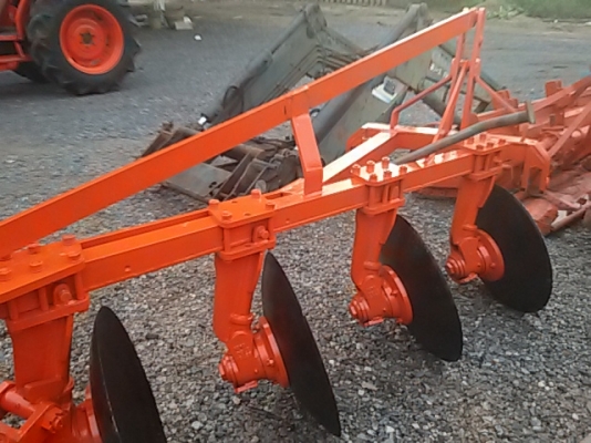 อุปกรณ์รถไถ 45-49 แรงครับ