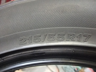 ยาง bridgestone 215/55/17 ปี11
