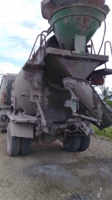ขายรถ6ล้อโม่ปูน HINO KM777 เครื่อง 117แรงม้า 2คันไม่แยก สนใจโทร 081-9701072
