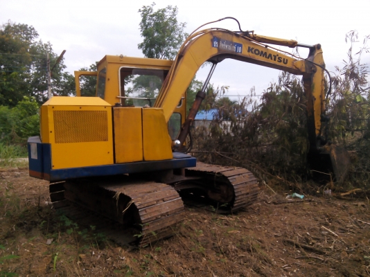 ขายรถแบ๊คโฮ komatsu pc60  ตามสภาพพร้อมใช้งานลดเหลือ250000เท่านั้น