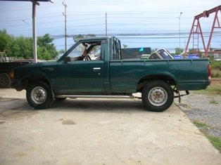 Datsun 720 ช่วงสั้นแท้ 4 ขอ เครื่องเดิม เอกสารพร้อมโอน 32,000 บาท