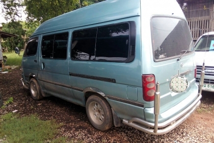 รถตู้หลังคาสูง สภาพน่าใช้ รถตู้หลังคาสูง สภาพน่าใช้