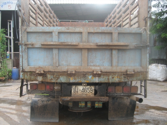 สิบล้อ  175 แรง  เดิมเป็น 2 เพลา   ราคา  565,000  บาท