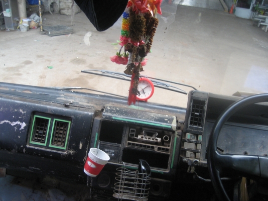 สิบล้อ  175 แรง  เดิมเป็น 2 เพลา   ราคา  565,000  บาท