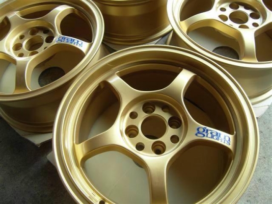 Gramlight 57C แท้ 4/100 ขอบ16 กว้าง7 ออฟ33 สภาพสวย ไม่แตก ไม่ดุ้ง ไม่ซ่อม สเปกนี้หลบเบรค สกายไล ด้วยนะครับ ราคาเร้าๆ 21,000