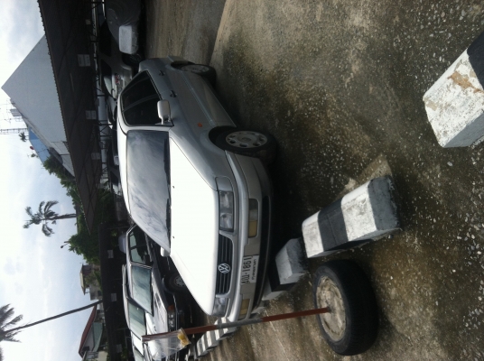 ขาย vw  ปี97 ถูกๆครับไม่มีที่จอด