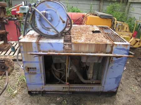 มาใหม่อีกแล้วครับ - เครื่องปั๊มลม ยี่ห้อเยี่ยม KOMATSU: EC3525B-2 มาพร้อมสาย ใช้งานได้เลยครับ