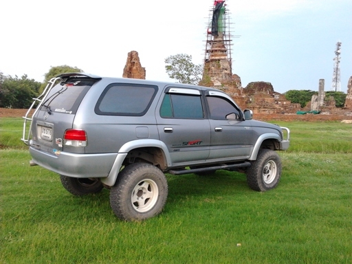 ขายสปอร์ตไรเดอร์ปี 1999 เครื่อง 2jzge3000 4wd ติดแก๊ส 270,000.-