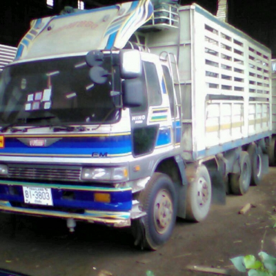 รถพ่วง 20 ล้อ