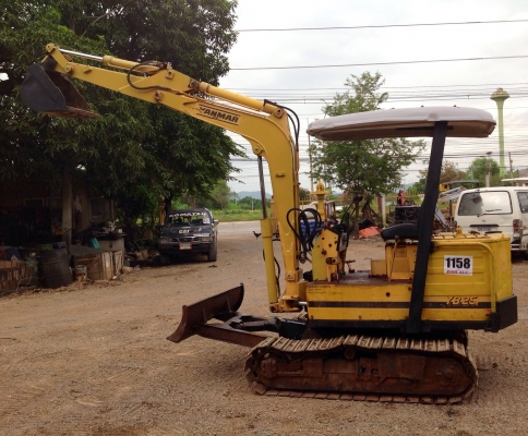 ขายรถแบ็คโฮYANMAR YB25เครื่อง3สูบรถเก่านอกเครื่องดีปั๊มดีสภาพเดิมมีเอกสารสนใจ085-5632278ภานุกูล(ราคาต่อรองได้)