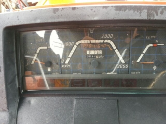 ขายรถไถ สภาพพร้อมใช้งาน สนใจสอบถามรายละเอียดเพิ่มเติมโทร 090-8588220คุณนะ หรือ www.truck.in.th/498