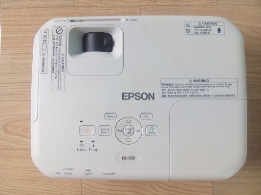 ขายโปรเจคเตอร์ Epson eb s02 สภาพเหมือนใหม่ไม่ค่อยได้ใช้ขายถูกโปรเ