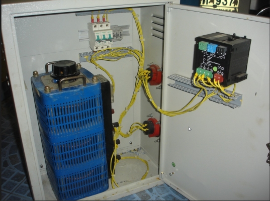 ขายตู้testerไฟ input 415v. output 0-450v. 3เฟส ขนาด 3kw